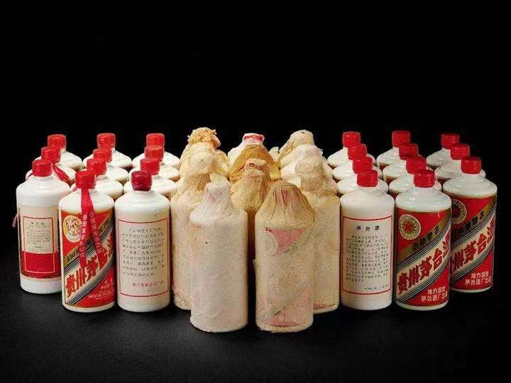 绥化日照岚山回收酒价格哪里回收(附近上门回收茅台酒）?